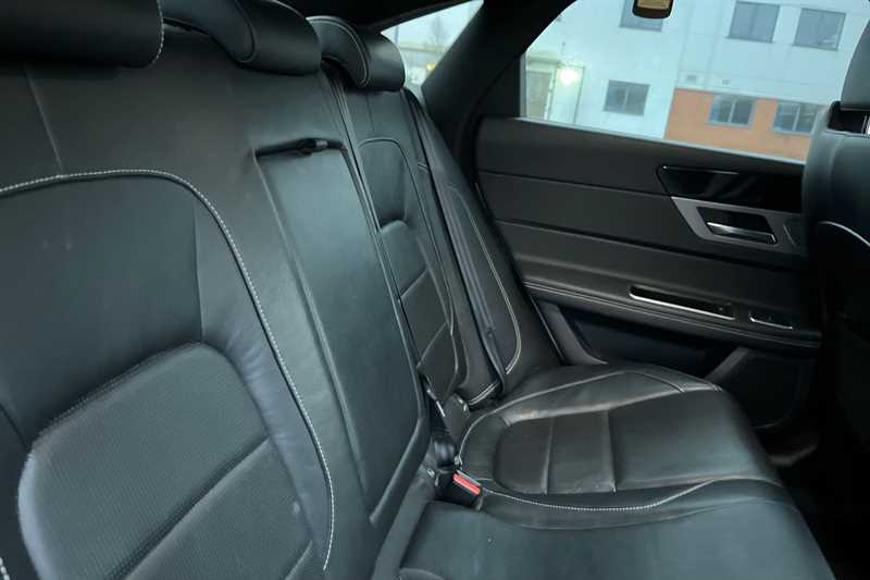 Used Jaguar XF 2016 for sale - 77307804: Photo 23