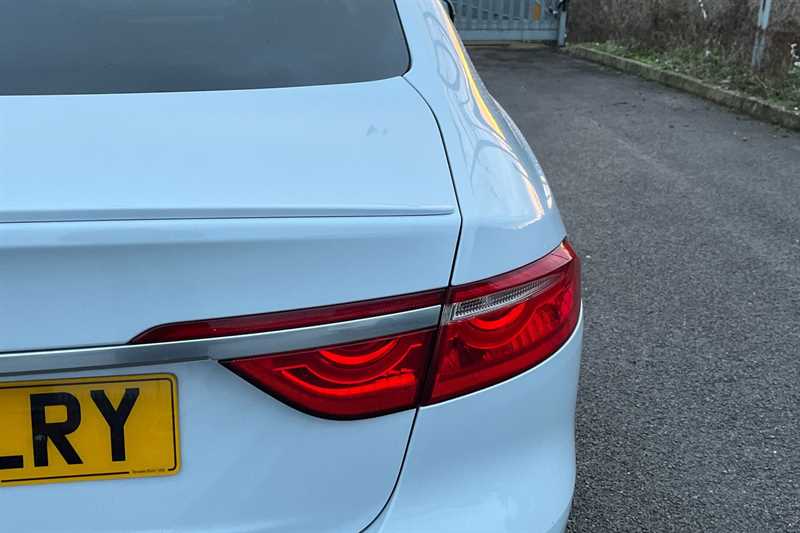 Used Jaguar XF 2016 for sale - 77307804: Photo 28