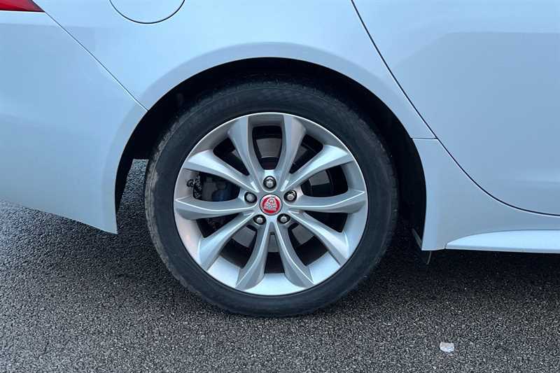 Used Jaguar XF 2016 for sale - 77307804: Photo 33