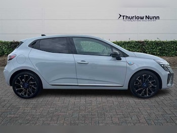 Used Renault Clio 2024 for sale - 78912952: Photo
