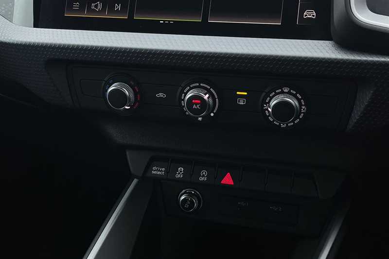 Used Audi A1 for sale - 77256791: Photo 15