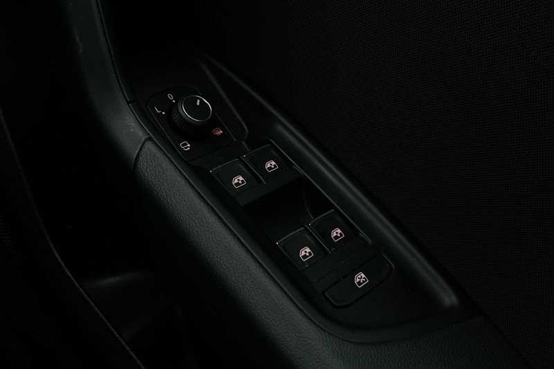 Used Audi A1 for sale - 77256791: Photo 16