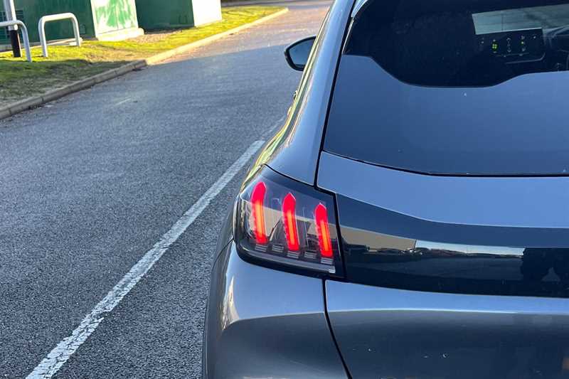 Used Peugeot 208 for sale - 77256689: Photo 28