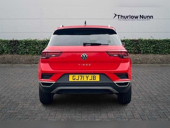 Used Volkswagen T-Roc 2021 for sale - 78493903: Photo