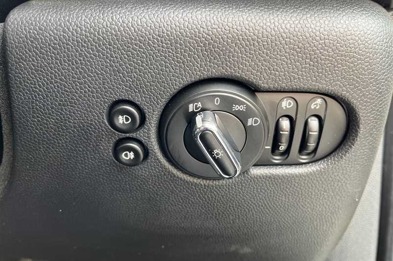 Used MINI Hatch 2019 for sale - 77512839: Photo 51