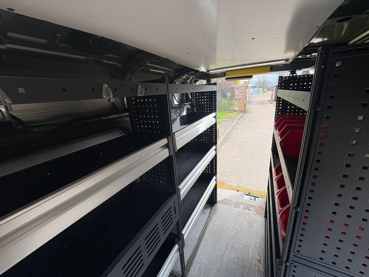 Used Ford Transit Custom 2015 for sale - 77730916: Photo 12