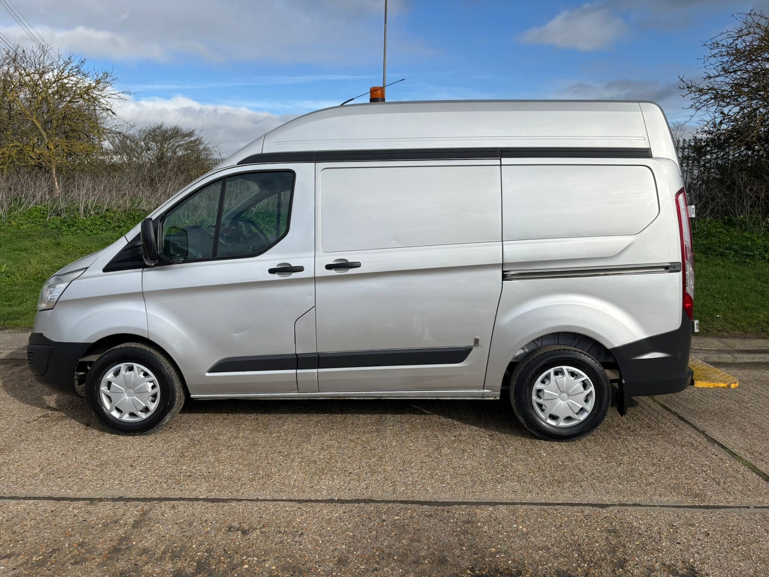 Used Ford Transit Custom 2015 for sale - 77730916: Photo 6