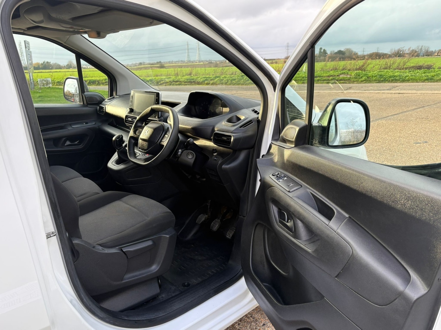 Used Peugeot Partner 2020 for sale - 77730530: Photo 15