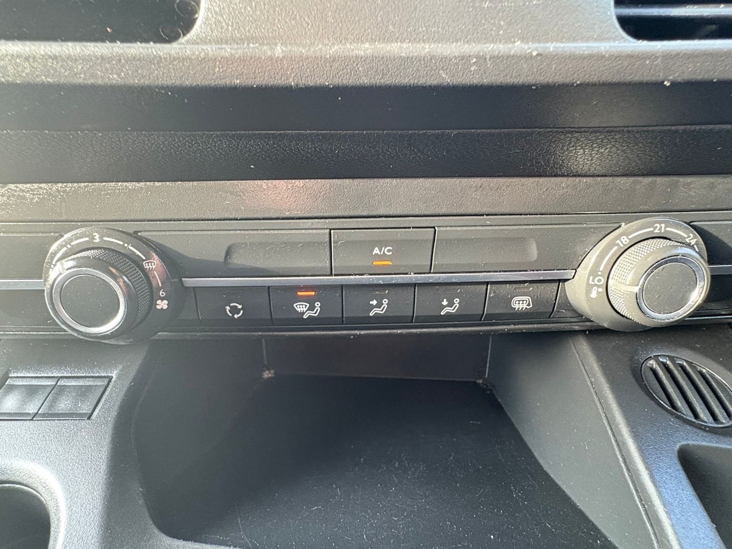 Used Peugeot Partner 2020 for sale - 77730530: Photo 18