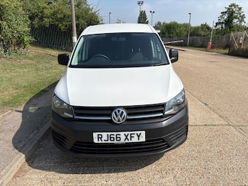 Used Volkswagen Caddy Maxi 2017 for sale - 79114789: Photo