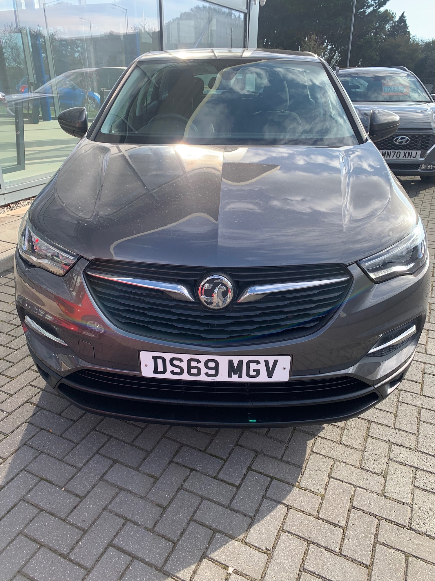 Used Vauxhall Grandland X 2019 for sale - 76309917: Photo 2