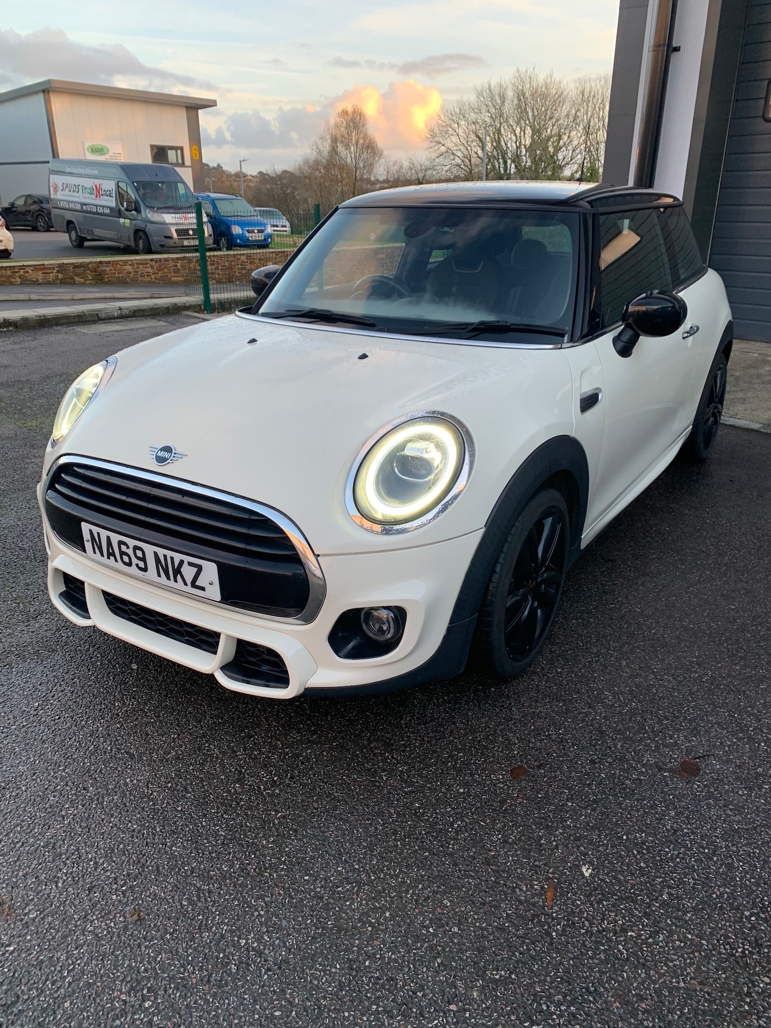 Used MINI Hatch 2019 for sale - 76931493: Photo 3