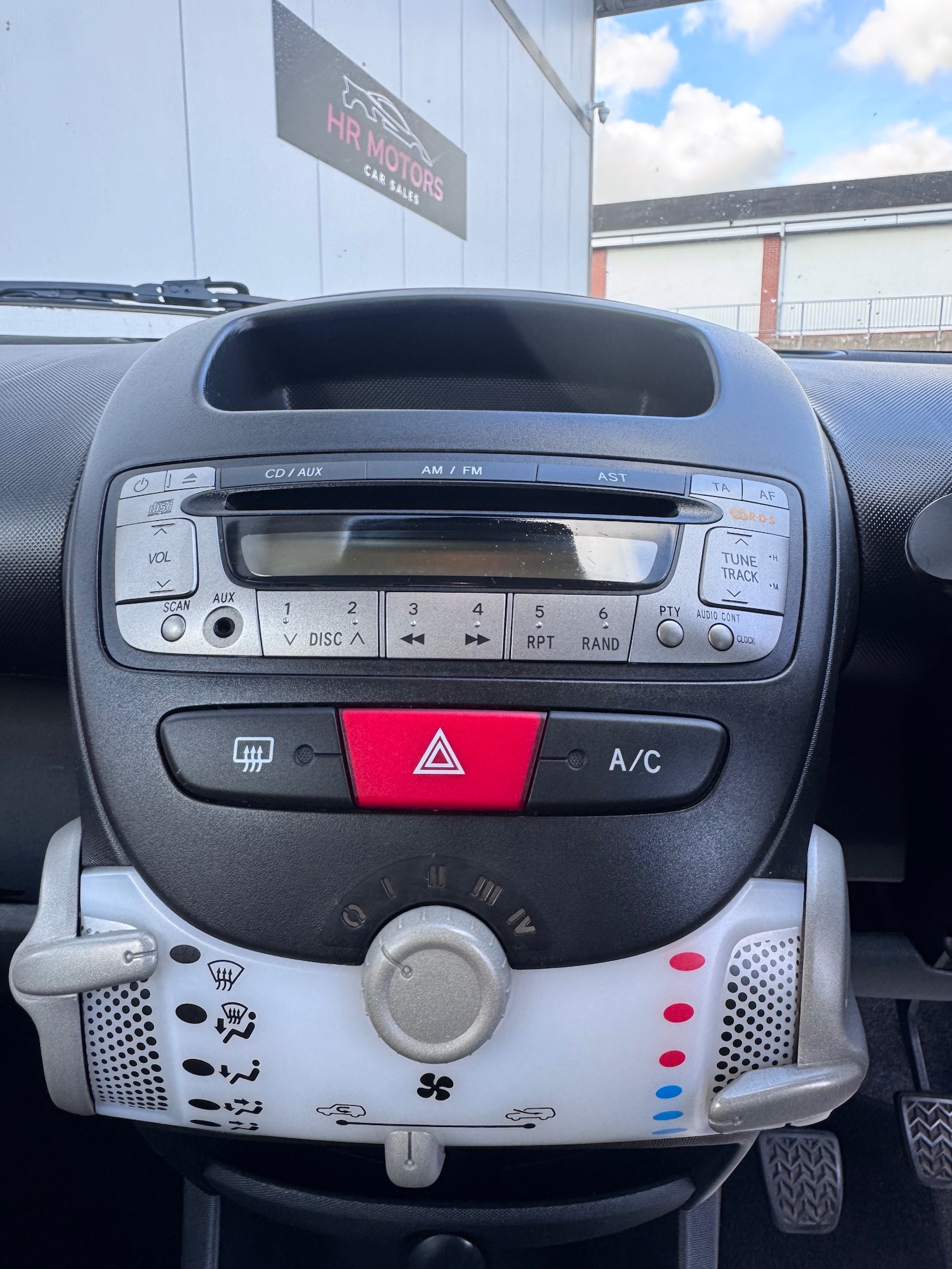 Used Citroen C1 2012 for sale - 76366762: Photo 14