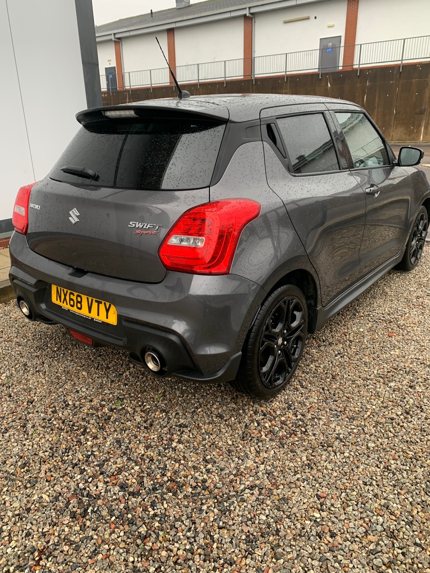 Used Suzuki Swift 2018 for sale - 76578393: Photo 13