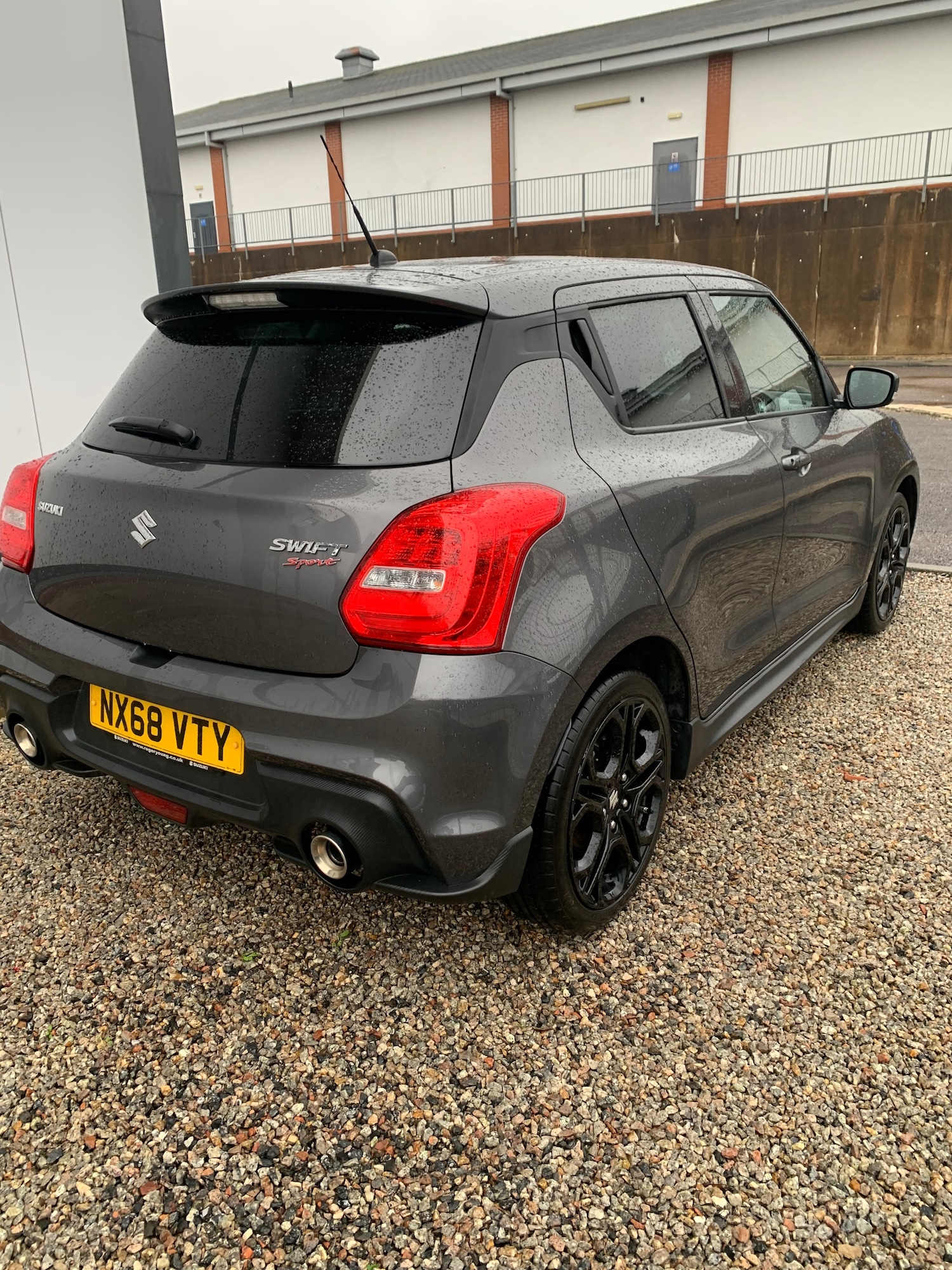 Used Suzuki Swift 2018 for sale - 76578393: Photo 14