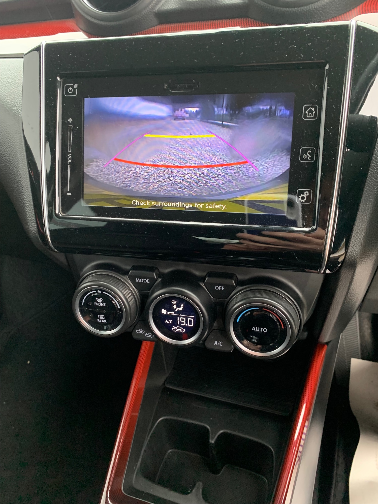 Used Suzuki Swift 2018 for sale - 76578393: Photo 8