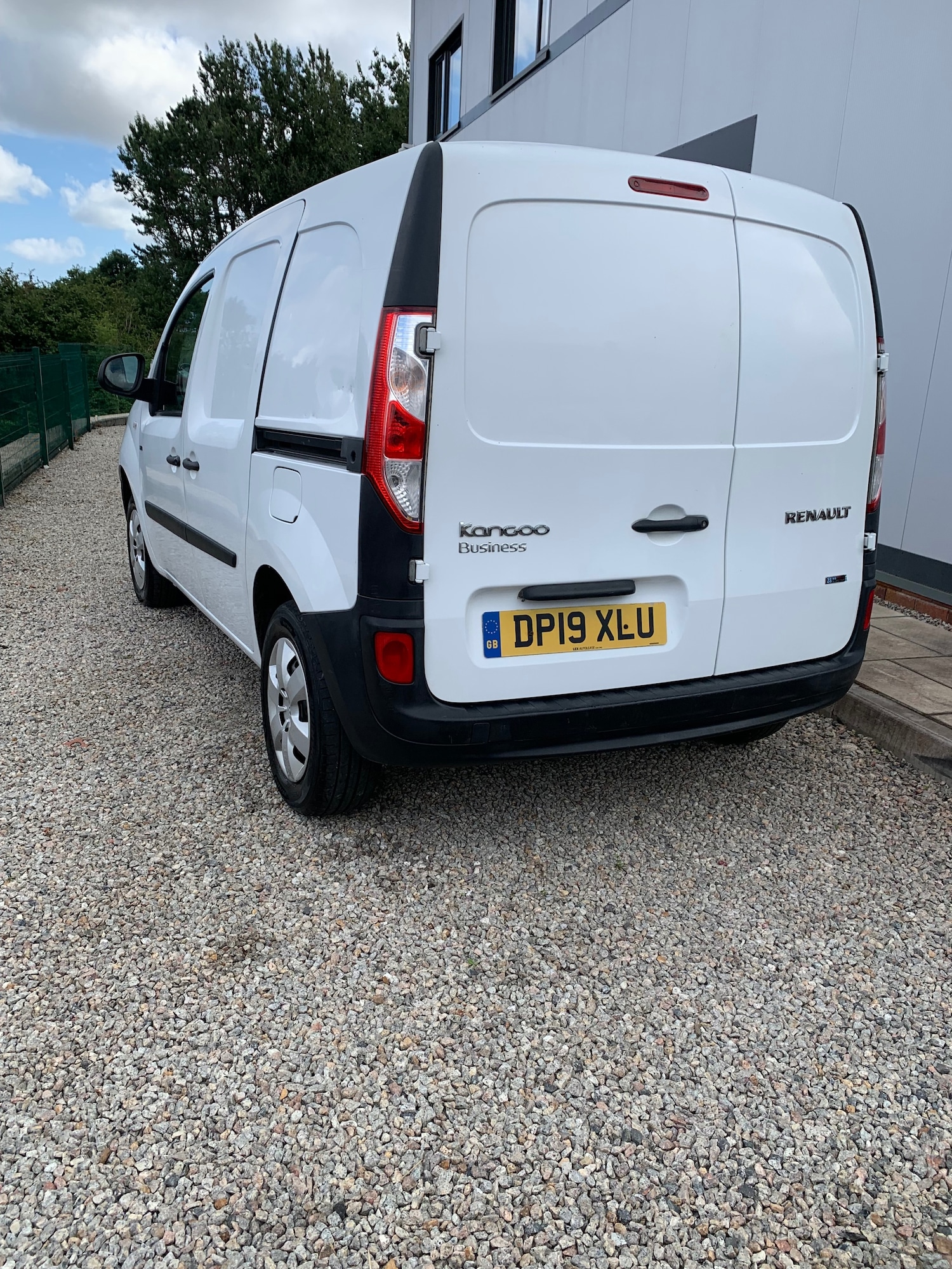 Used Renault Kangoo 2019 for sale - 77160034: Photo 2