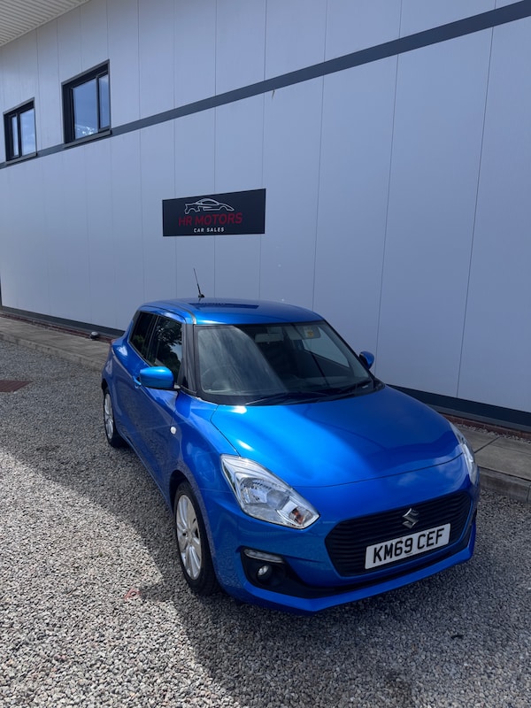Used Suzuki Swift 2019 for sale - 75074945: Photo 1