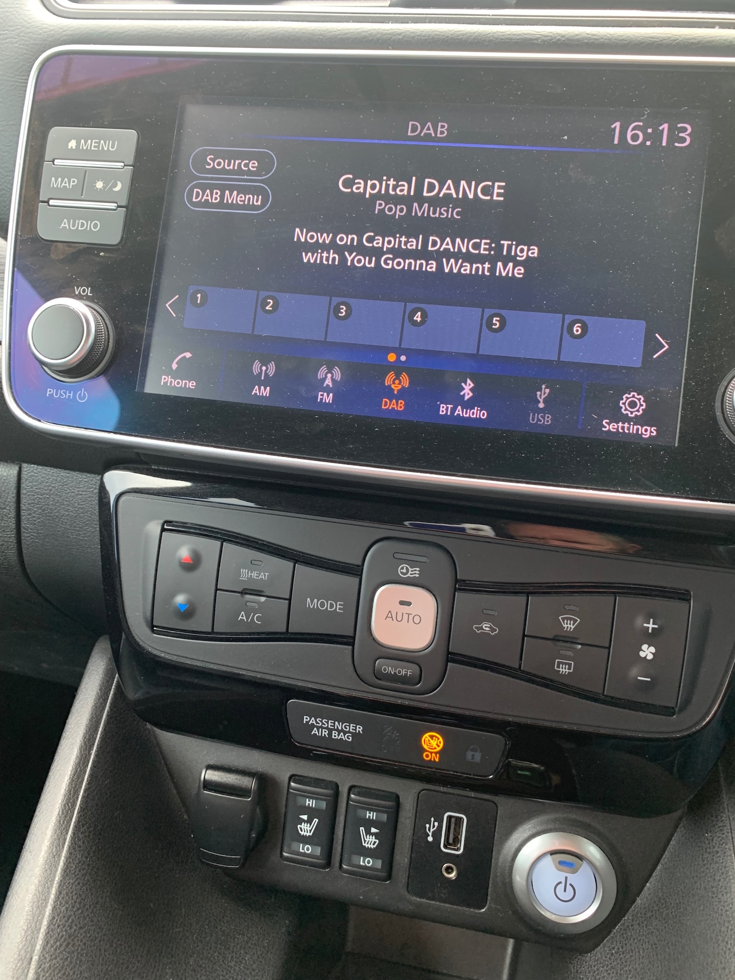 Used Nissan Leaf 2019 for sale - 78212112: Photo 15