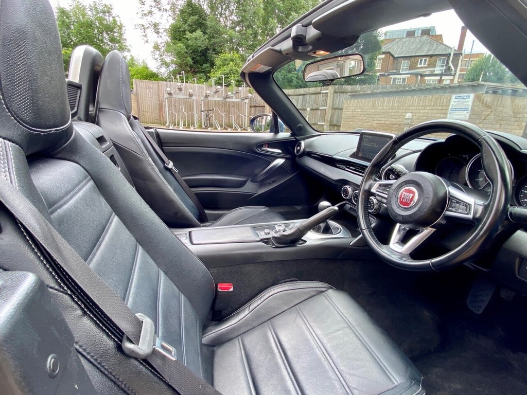 Used Fiat 124 Spider 2017 for sale - 78022167: Photo 3