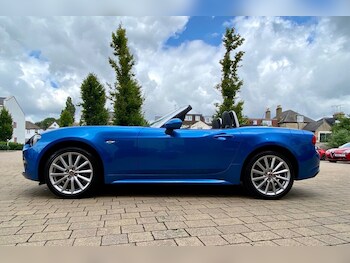 Used Fiat 124 Spider 2017 for sale - 78022167: Photo