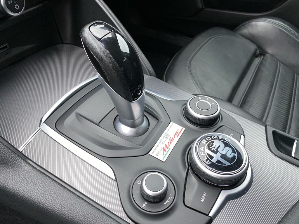 Used Alfa Romeo Giulia 2017 for sale - 76609079: Photo 30