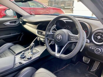 Used Alfa Romeo Giulia 2017 for sale - 76609113: Photo