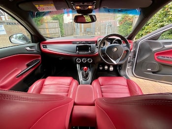 Used Alfa Romeo Giulietta 2016 for sale - 76609080: Photo