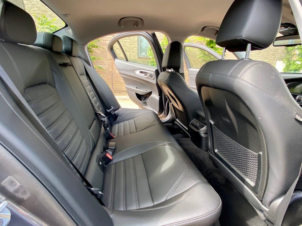 Used Alfa Romeo Giulia 2018 for sale - 76609111: Photo 32