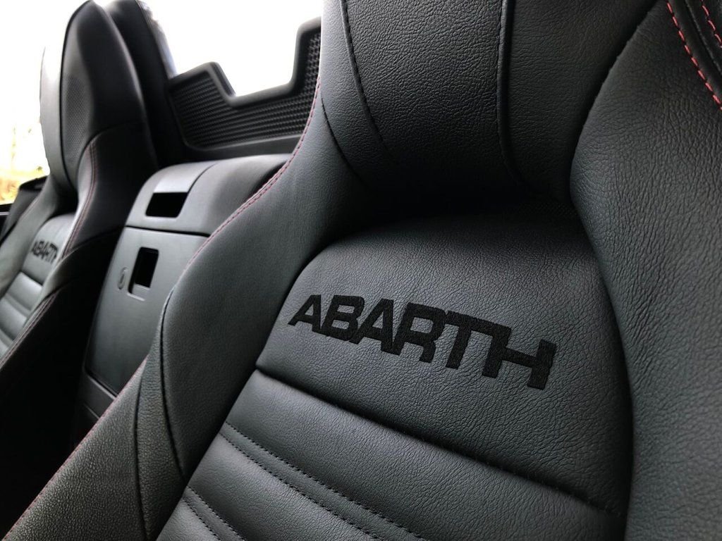 Used Abarth 124 Spider 2018 for sale - 76609129: Photo 3