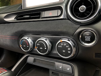 Used Abarth 124 Spider 2018 for sale - 79182808: Photo