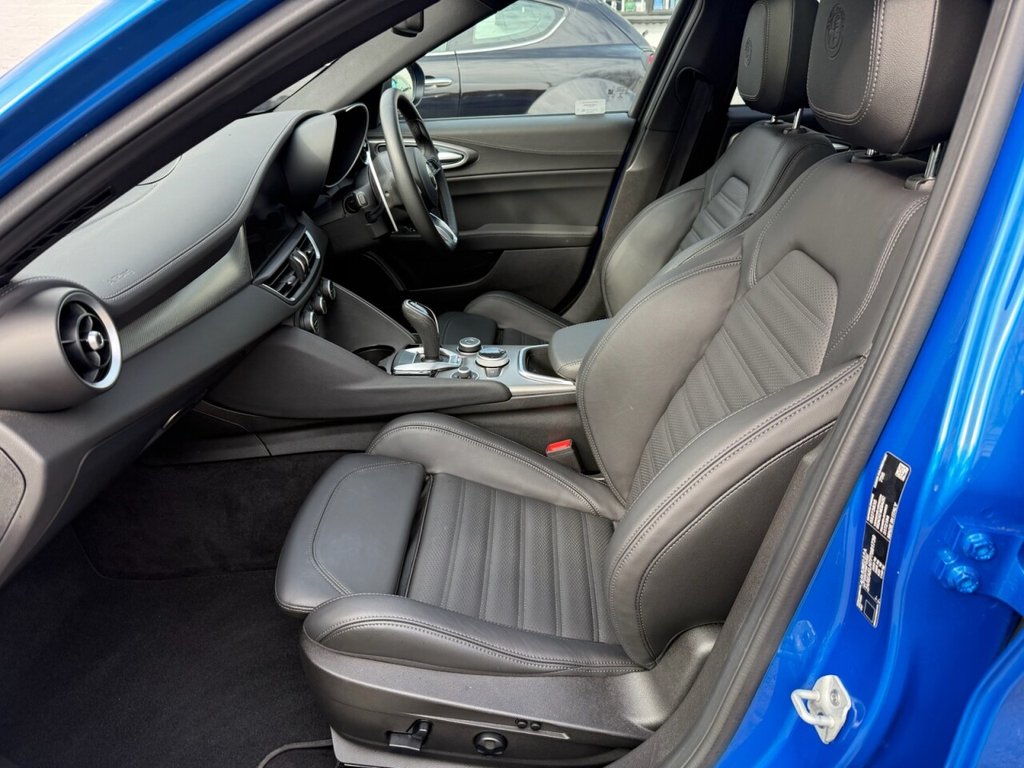 Used Alfa Romeo Giulia 2023 for sale - 77821281: Photo 12
