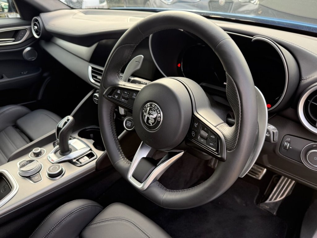 Used Alfa Romeo Giulia 2023 for sale - 77821281: Photo 8