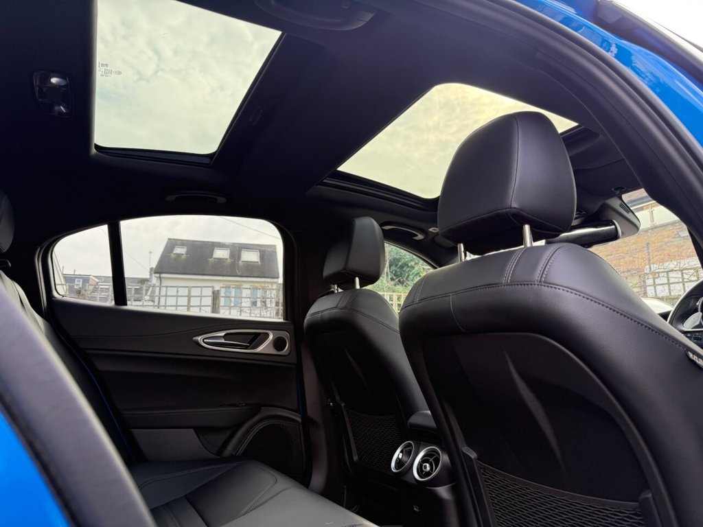 Used Alfa Romeo Giulia 2023 for sale - 77821281: Photo 9