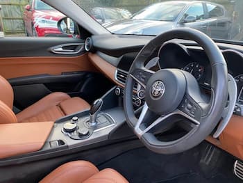 Used Alfa Romeo Giulia 2017 for sale - 79738001: Photo