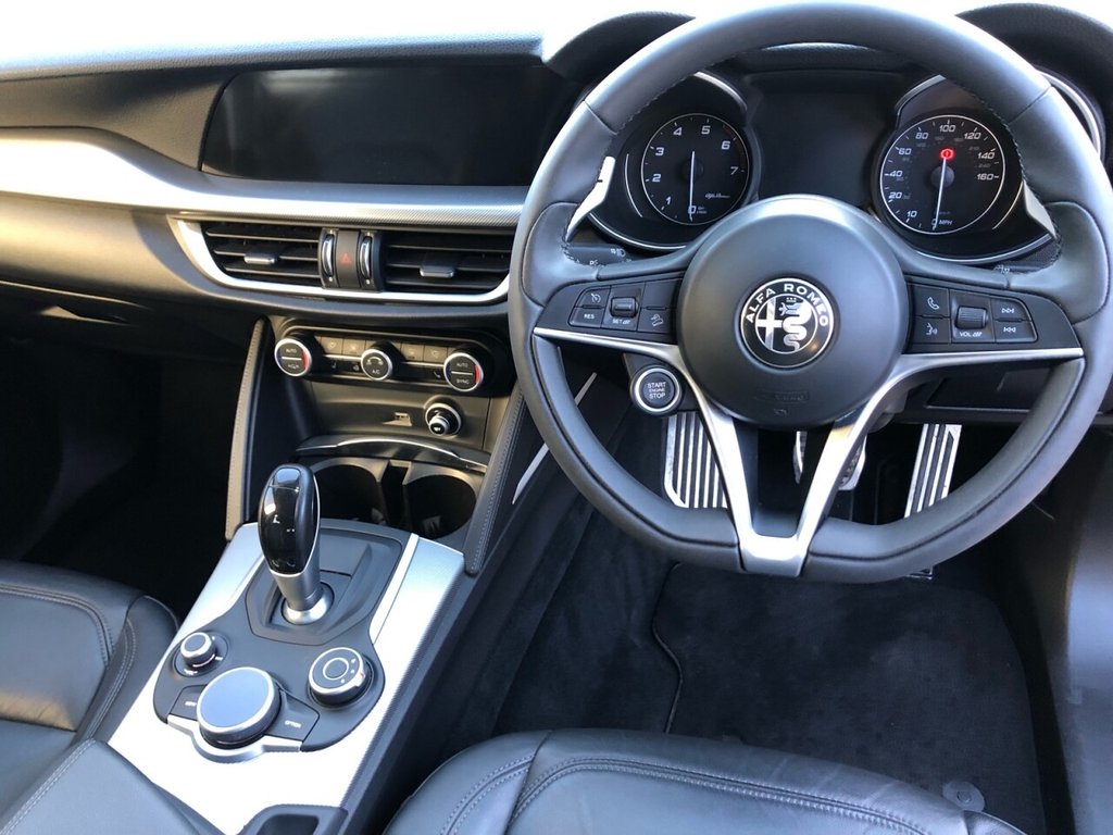 Used Alfa Romeo Stelvio 2018 for sale - 76609100: Photo 12