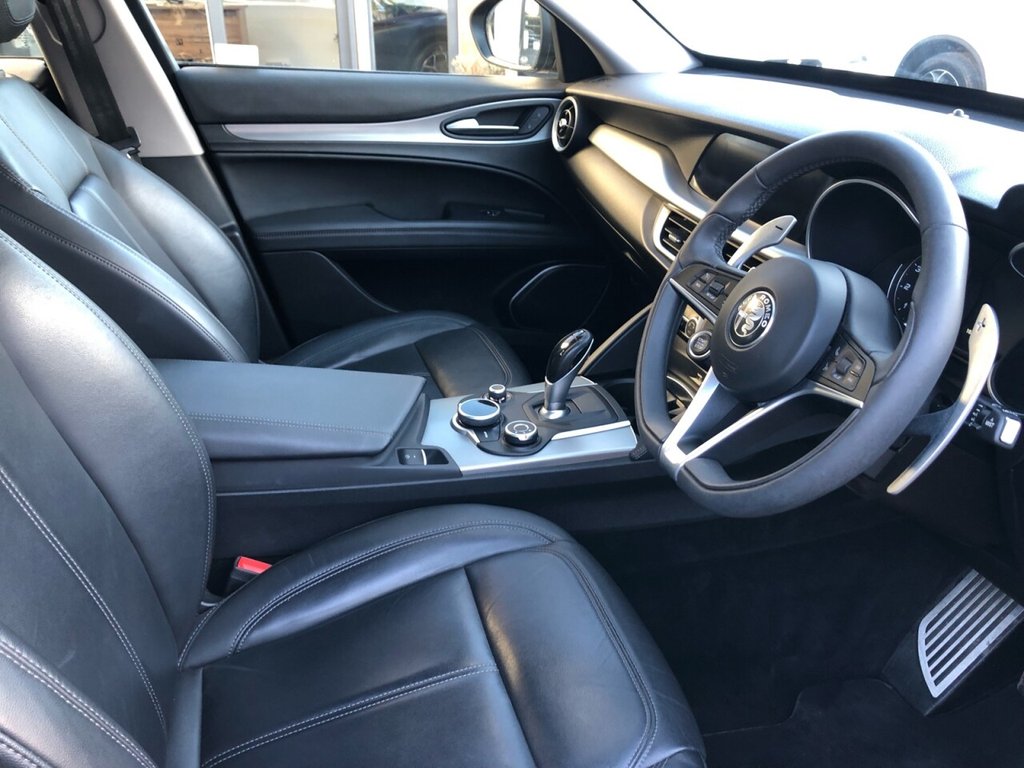 Used Alfa Romeo Stelvio 2018 for sale - 76609100: Photo 14