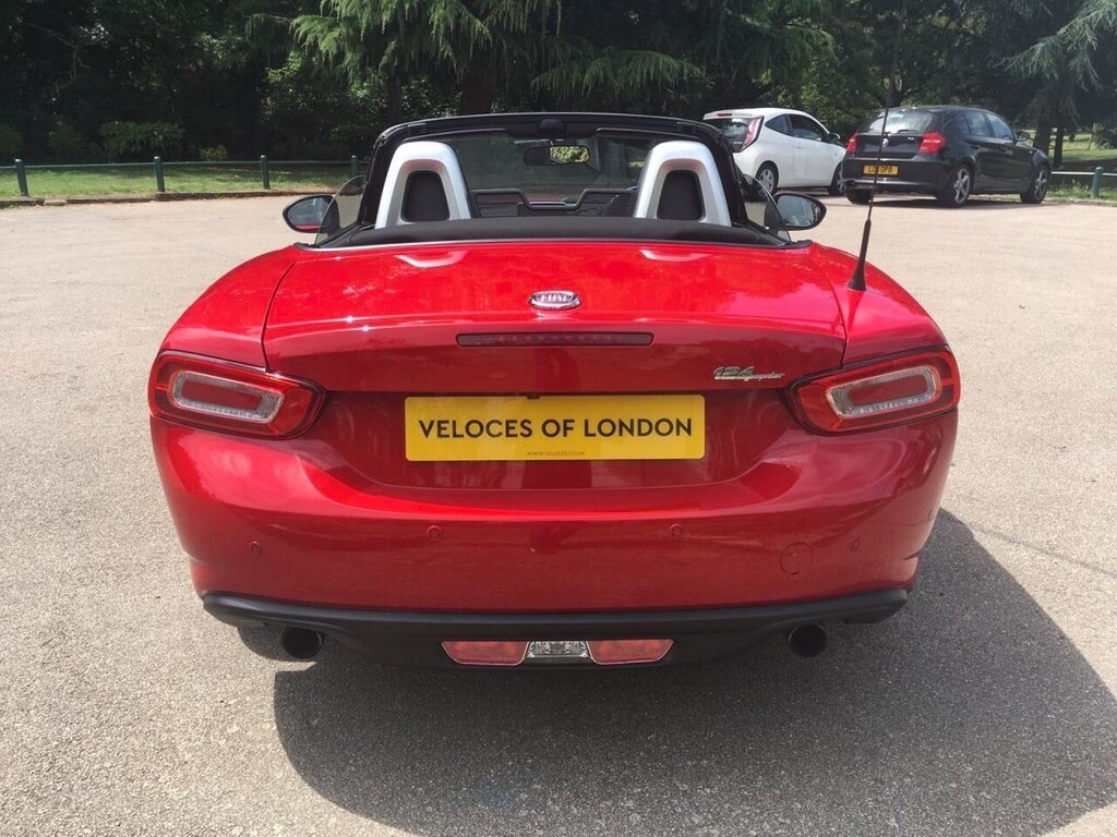 Used Fiat 124 Spider 2017 for sale - 76609134: Photo 9