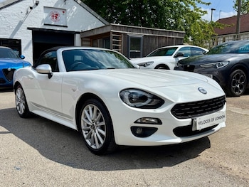 Used Fiat 124 Spider 2018 for sale - 77250046: Photo
