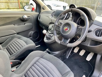 Used Abarth 595 2019 for sale - 76665809: Photo