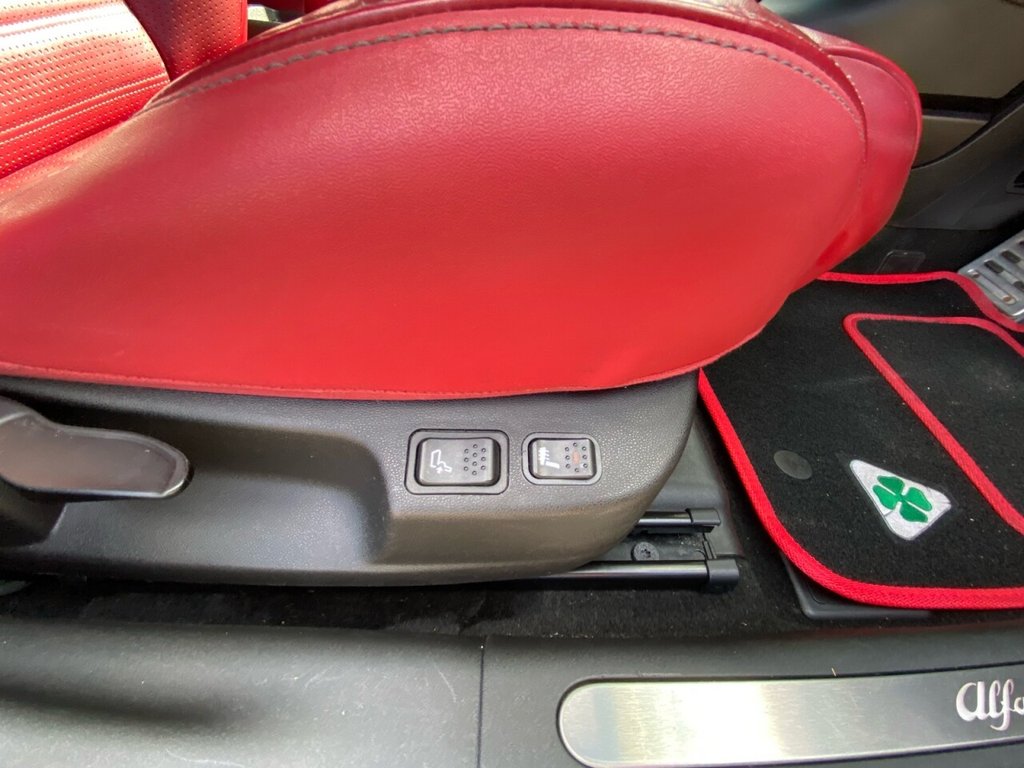 Used Alfa Romeo Giulietta 2014 for sale - 76609107: Photo 23