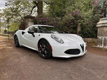 Used Alfa Romeo 4C 2017 for sale - 77164110: Photo