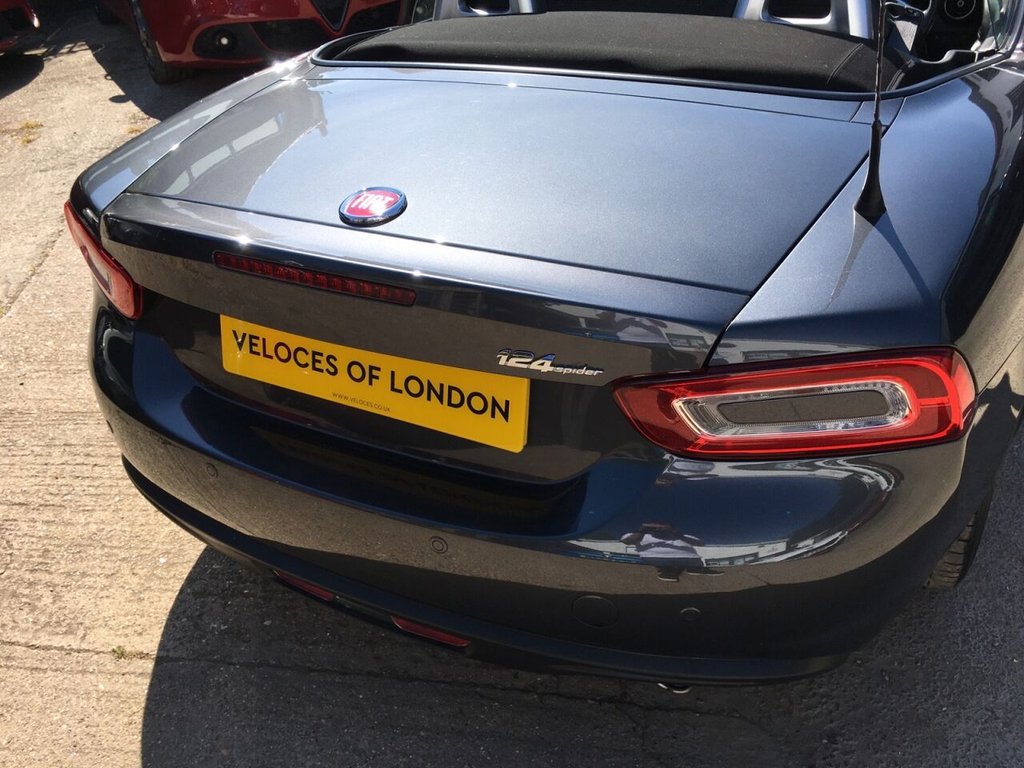 Used Fiat 124 Spider 2017 for sale - 76609130: Photo 14