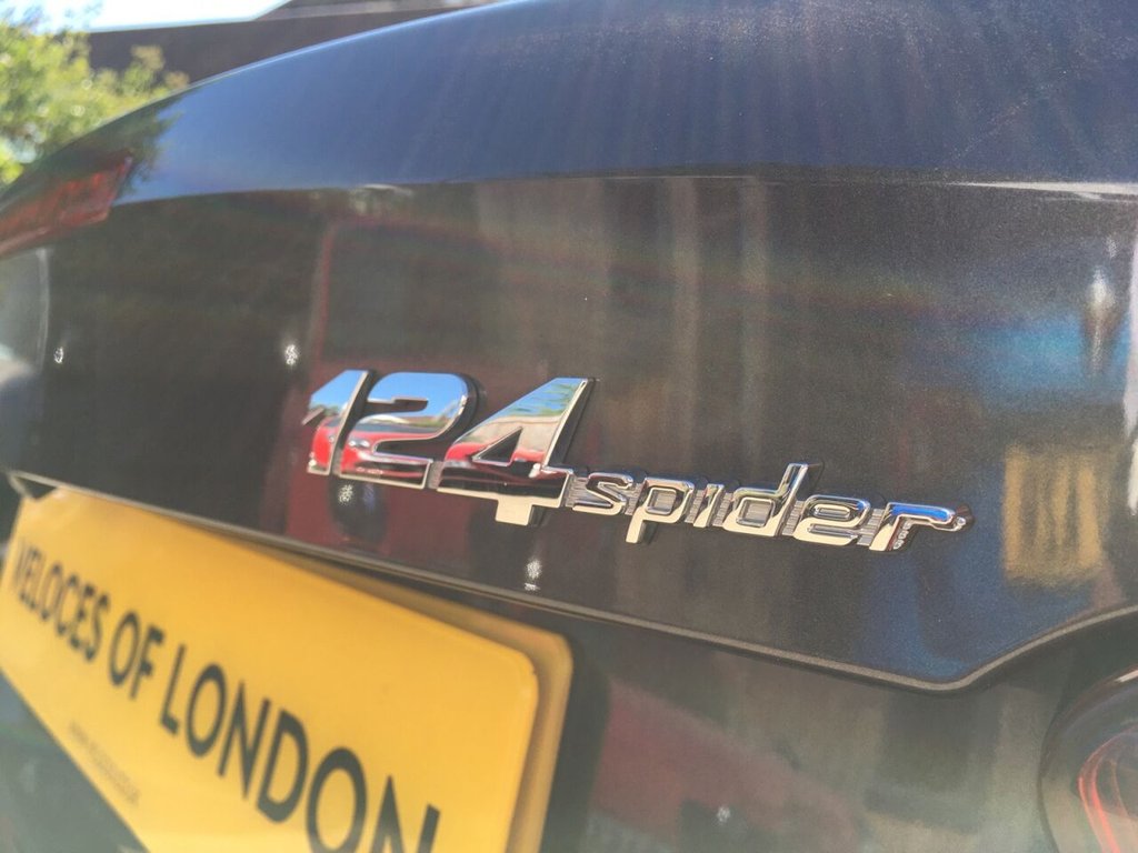 Used Fiat 124 Spider 2017 for sale - 76609130: Photo 16