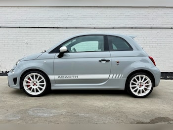 Used Abarth 595 2021 for sale - 76609137: Photo