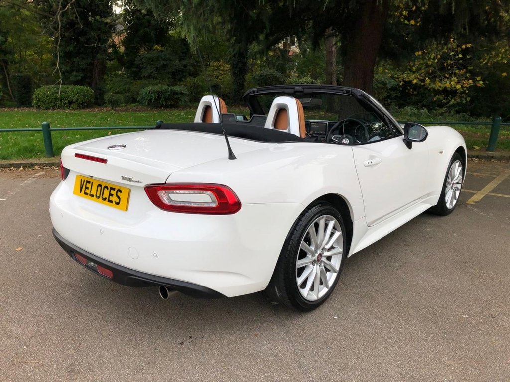 Used Fiat 124 Spider 2017 for sale - 78123934: Photo 11