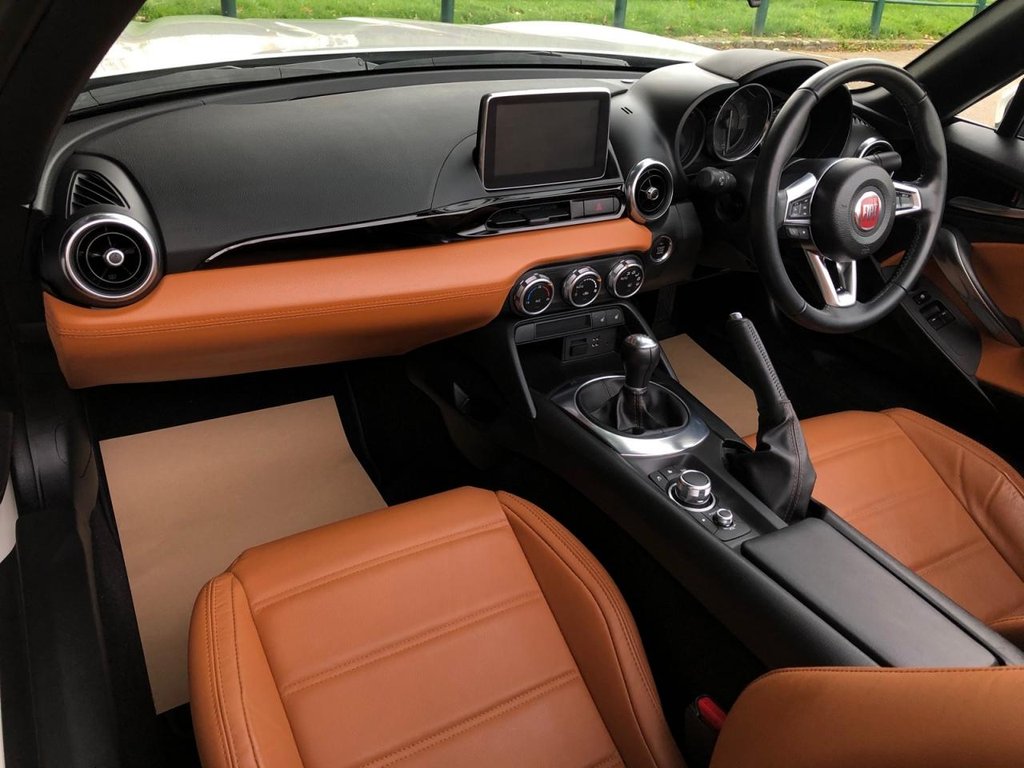 Used Fiat 124 Spider 2017 for sale - 78123934: Photo 27