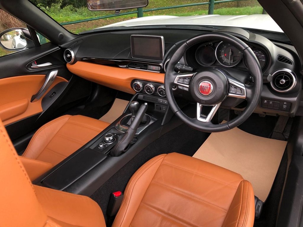 Used Fiat 124 Spider 2017 for sale - 78123934: Photo 3