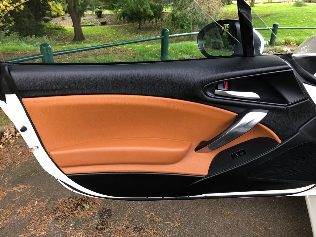 Used Fiat 124 Spider 2017 for sale - 78123934: Photo 30