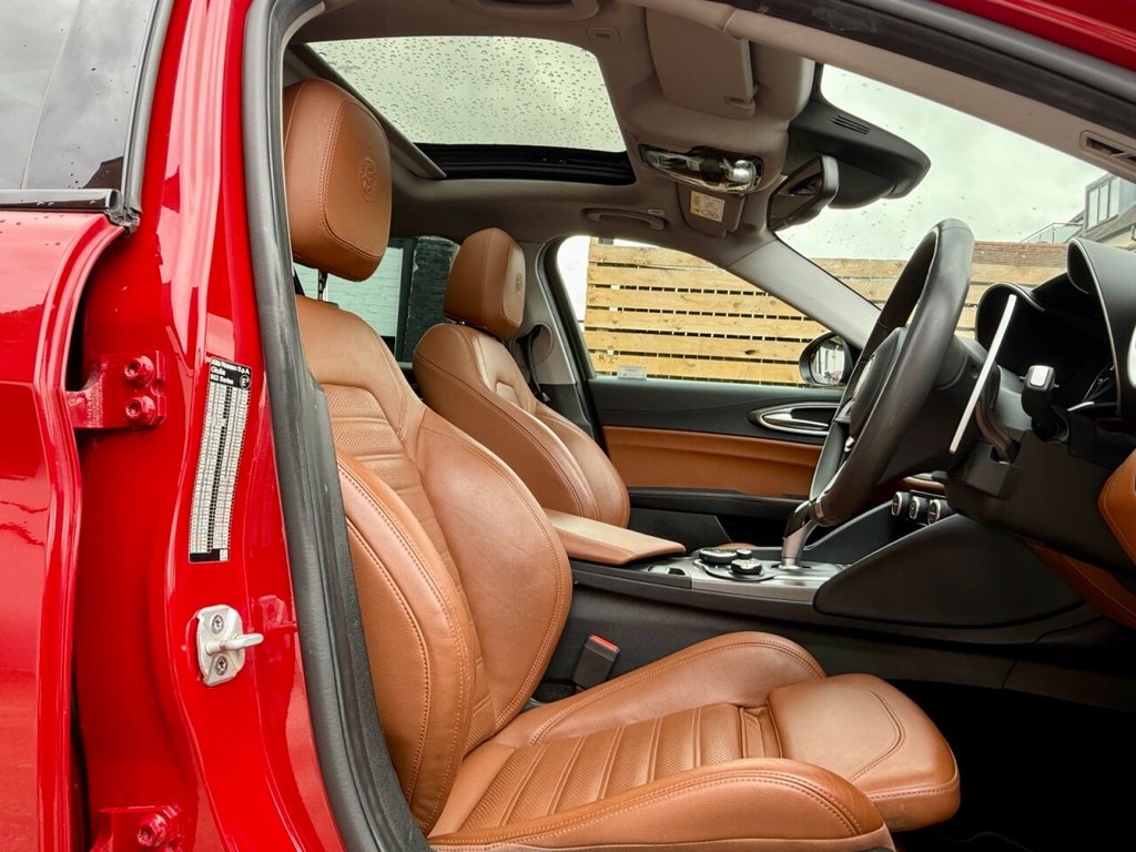 Used Alfa Romeo Giulia 2018 for sale - 78095958: Photo 2